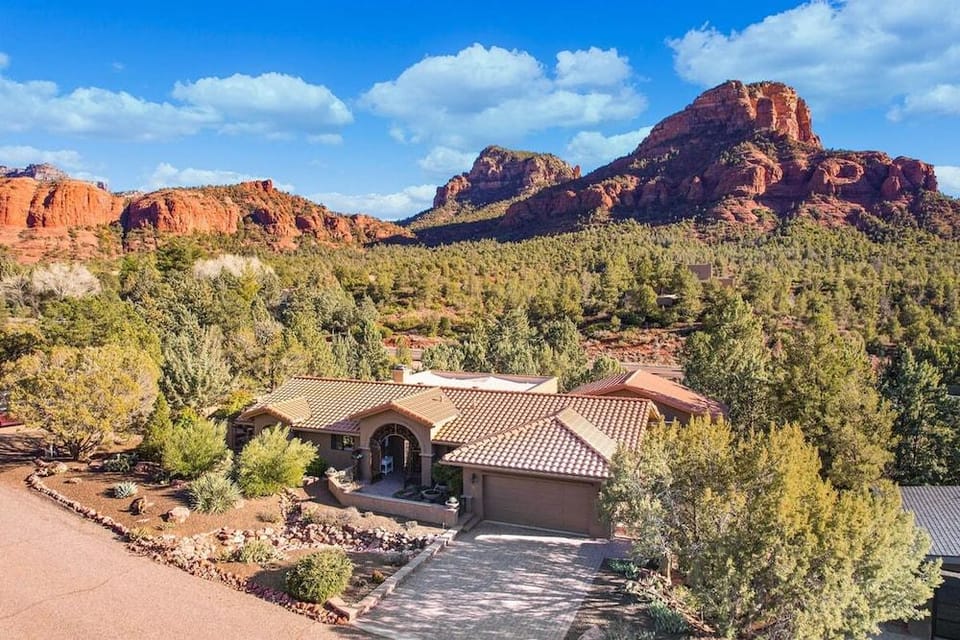 Mammoth Rock Oasis-1 bd 1ba Hot Tub Free Pets Hotel in Sedona