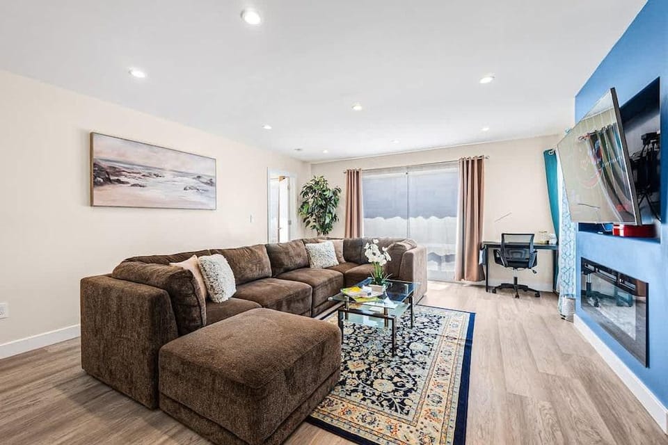 Cozy Quiet Safe Bright 4brs Home in Daly City Hotel in Daly City