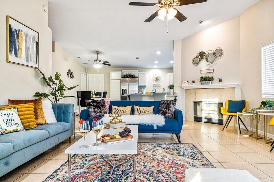 Relaxing 5BR Retreat with Pool Game Room Hotel in Bermuda Dunes