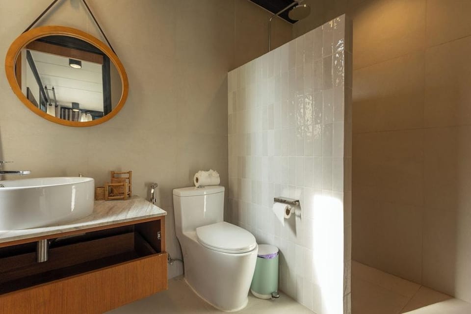 6Br Modern Designer Furniture Gym V62 Hotel in Chalong