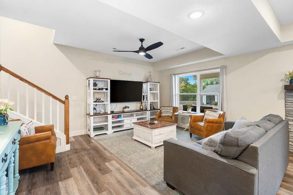 Pineapple Bungalow 14ppl Hotel in Ridgedale