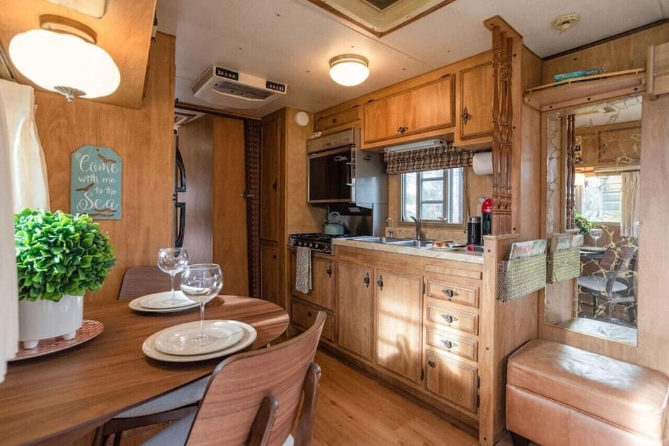 Shanahs Vacation Rentals Hotel in Grayland