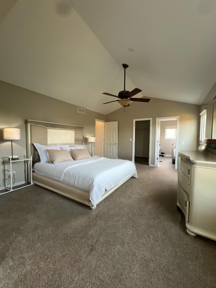 Modern 4 Bedroom Private Vacation Home Hotel in Joliet
