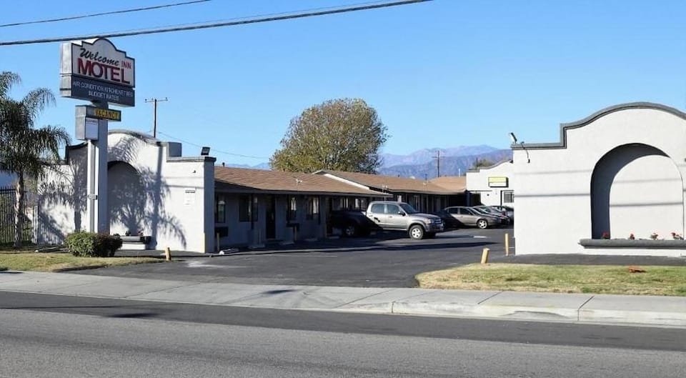 Palm Inn Motel Montclair - Pomona Hotel in Pomona