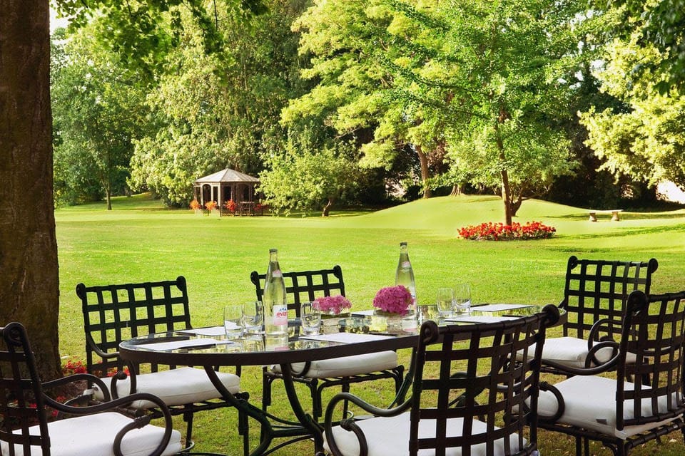 La Chartreuse Du Val Saint Esprit Hotel in Hauts-de-France