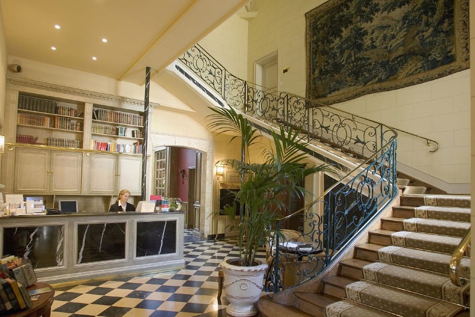 La Chartreuse Du Val Saint Esprit Hotel in Hauts-de-France
