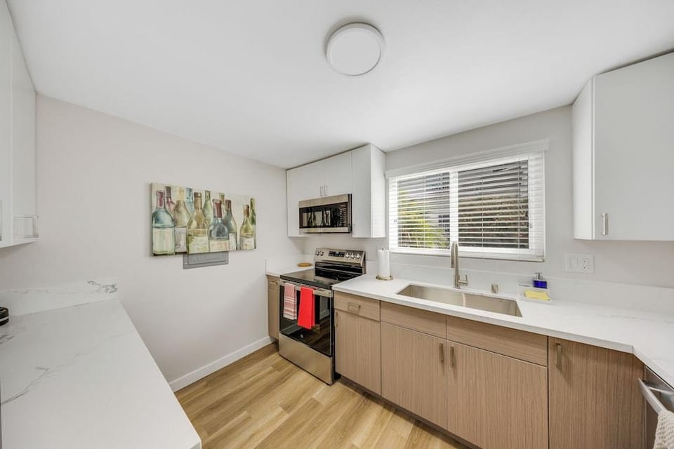 Oneluxstay 3BR near Redondo Beach Hotel in Redondo Beach