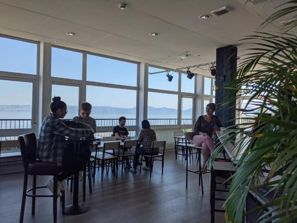 Côté Lac Hostel Hotel in Évian-les-Bains