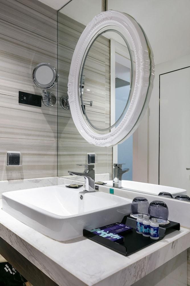 Xian Hotel Xiaoshan Airport Branch Hotel in Hangzhou