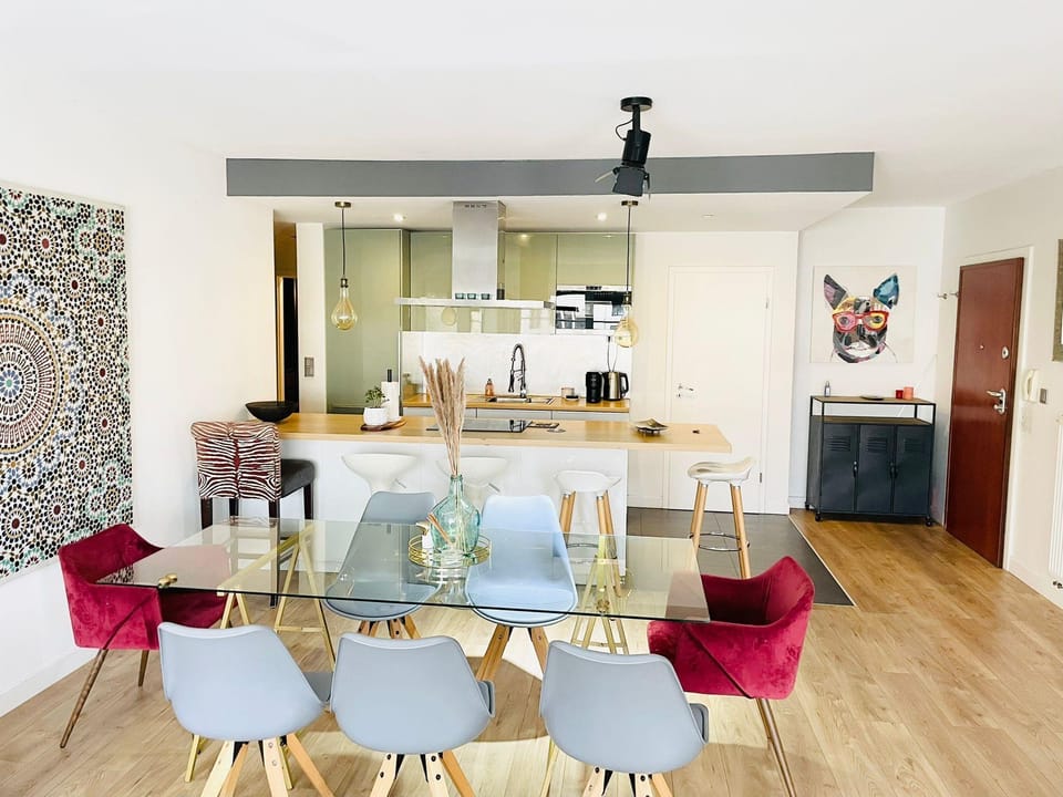 Luxury 2 bedrooms with Parking&Balcony Hotel in Luxembourg