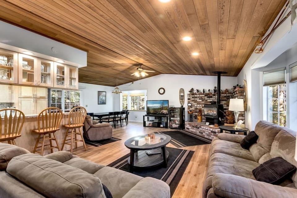 Panhandle House 3 Bedroom Home Hotel in South Lake Tahoe