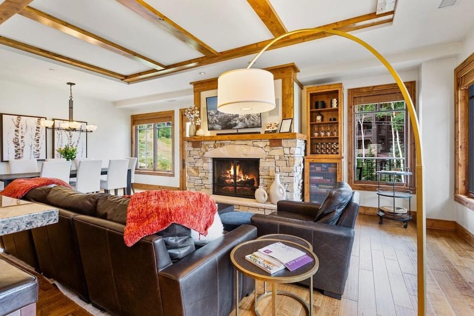 Shooting Star Lodge at Deer Valley Resort - Three Bedroom Residence #206 3 Condo Hotel in Park City