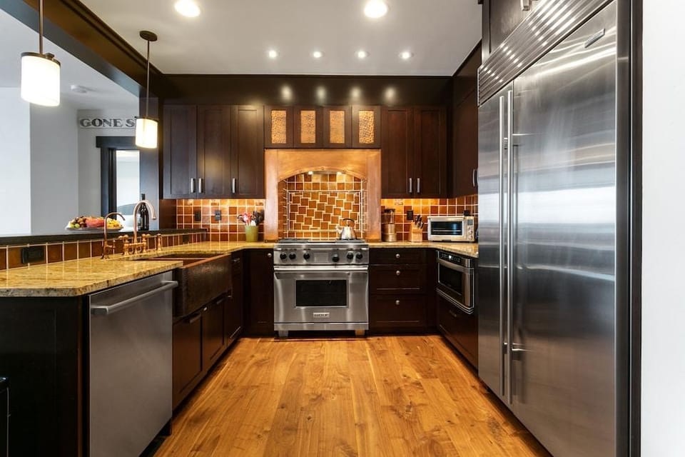 Flagstaff Lodge at Deer Valley Resort - Two Bedroom Residence #305 2 Condo Hotel in Park City