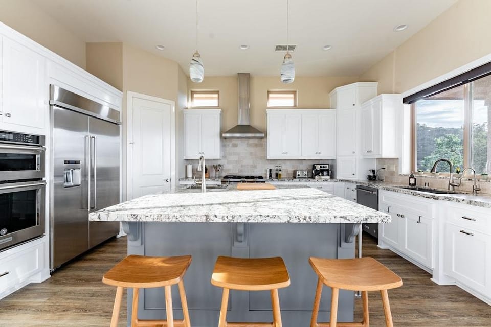 Vista Grande 4 Bedroom Home by RedAwning Hotel in San Pasqual Valley