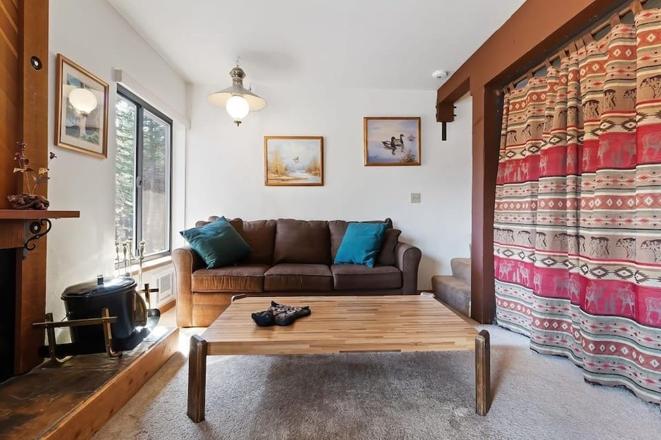 Cozy, Well Furnished Condo! - Tamarack #12 by Bear Valley Vacation Rentals Hotel in Bear Valley