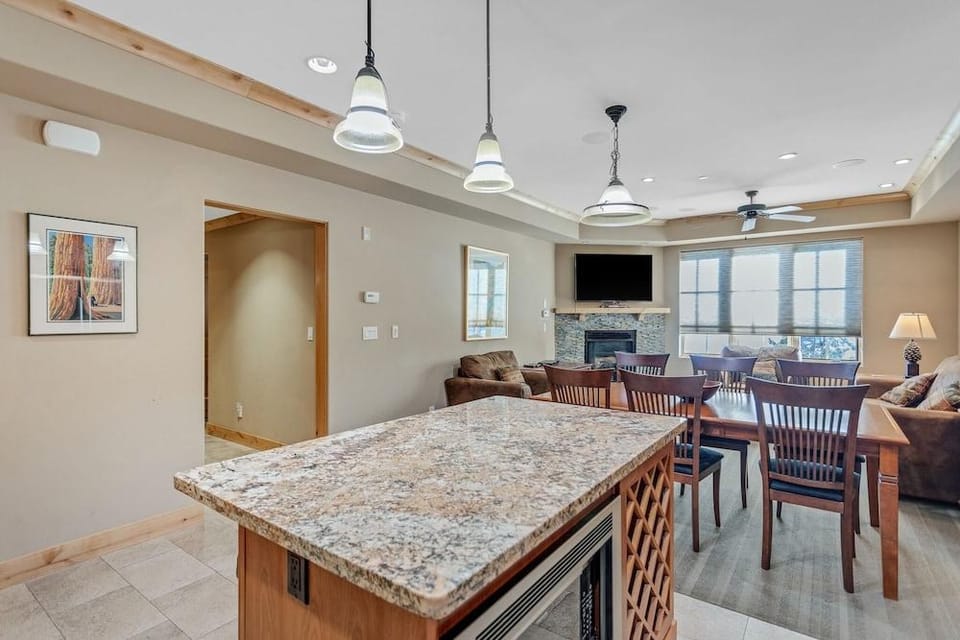 Winter Or Summer - Vacation Time Is Golden At Silver Mountain Condo 202 2 Bedroom Condo by Redawning Hotel in Bear Valley