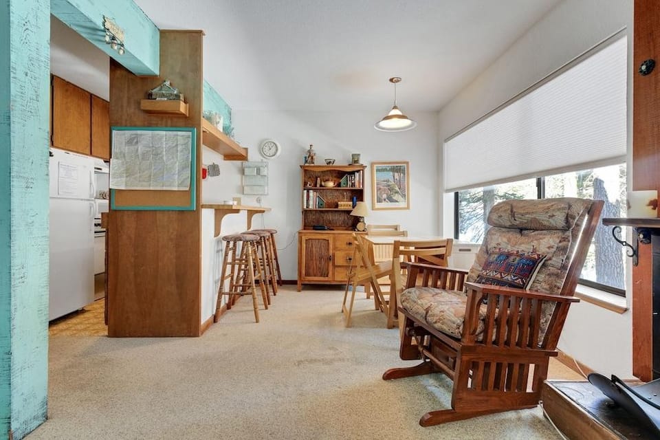 Year Round Condo- Sleeps 5! - Tamarack #17 by Bear Valley Vacation Rentals Hotel in Bear Valley