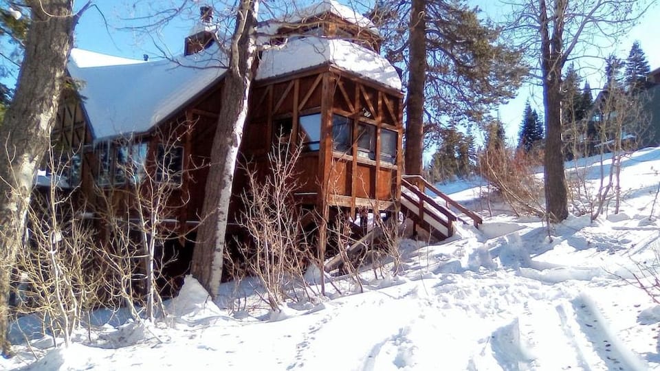 Walk to the Lake Amazing 5 Bedrm - VH#343 by Bear Valley Vacation Rentals Hotel in Bear Valley