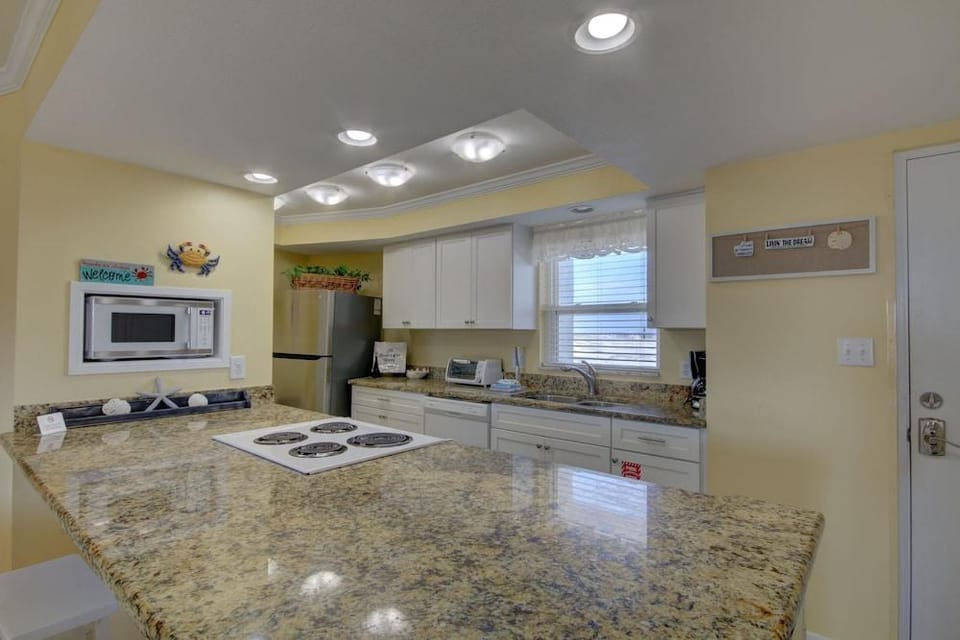 255 El Matador 1 Bedroom Condo Hotel in Okaloosa Island