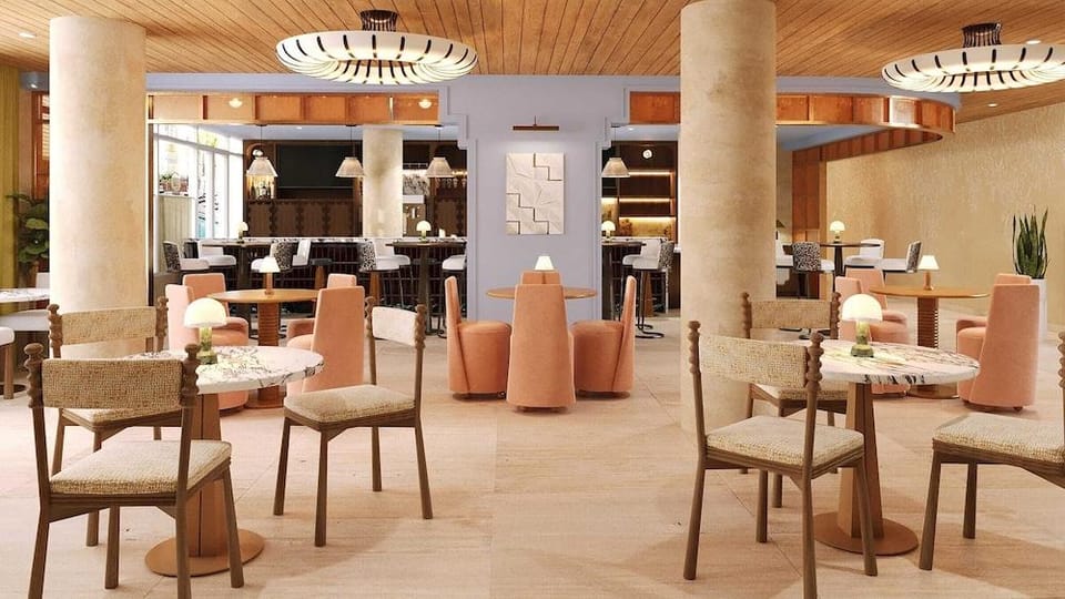 Resort Pool, Bar, Dining, Terrace Steps to Zilker + Lady Bird The Code by Avantstay Hotel in Zilker