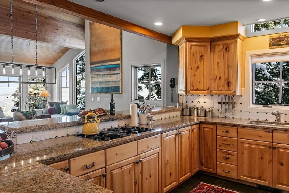 Stag Lodge at Deer Valley Resort - Three Bedroom Residence with Loft and Spa #14 3 Condo Hotel in Park City
