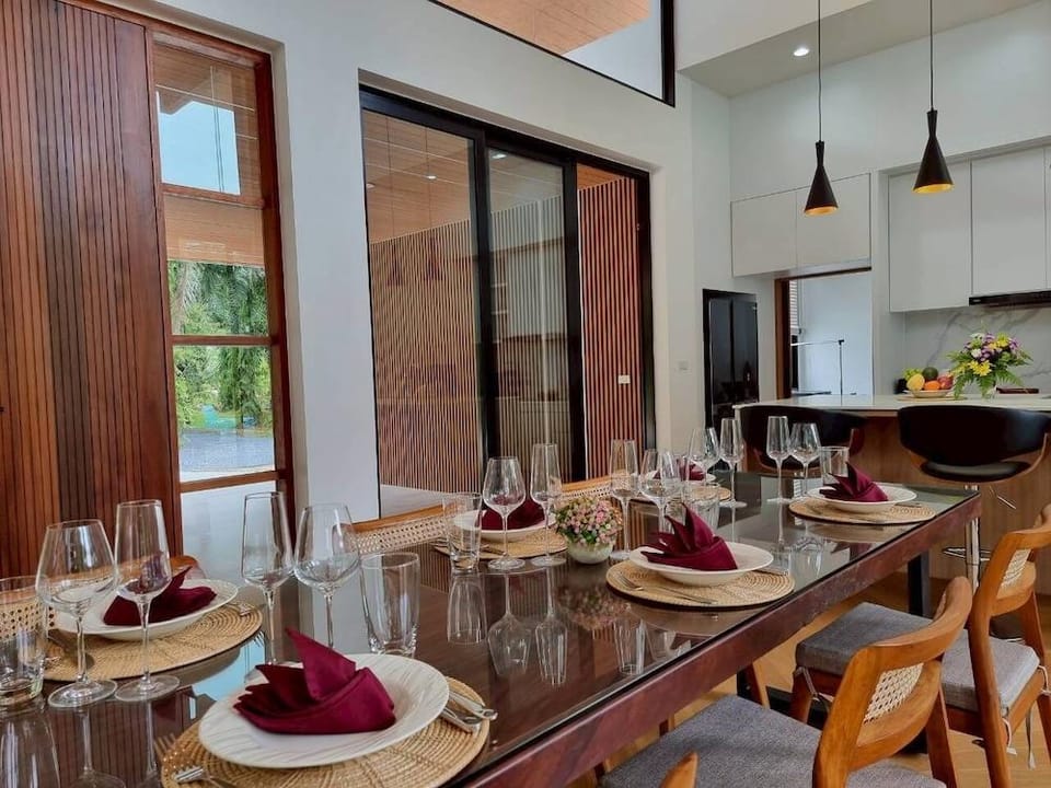 Red Cheek Mountain Villa Hotel in Krabi Changwat