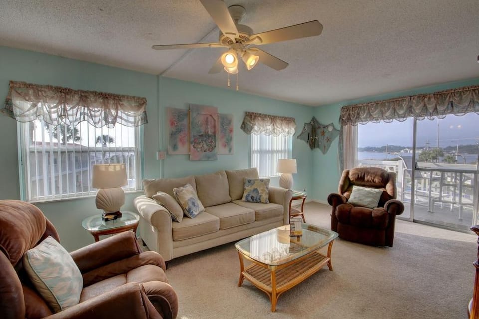530 El Matador 2 Bedroom Condo by RedAwning Hotel in Okaloosa Island