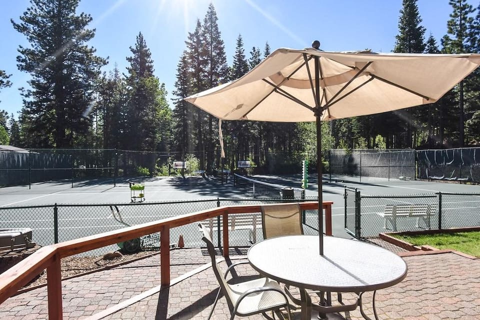 3159 Aspen Grove Hotel in Northstar Drive