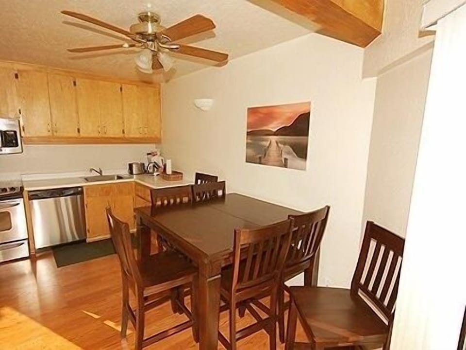 489 Ala Wai, 48 3 Bedroom Condo by RedAwning Hotel in South Lake Tahoe