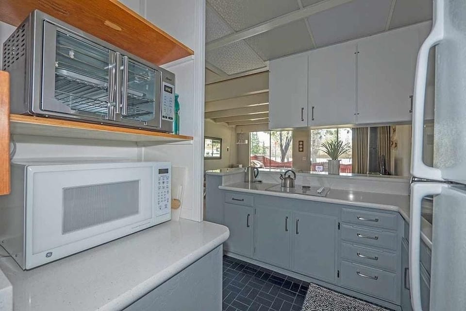 439 Ala Wai, 105 1 Bedroom Condo by RedAwning Hotel in South Lake Tahoe