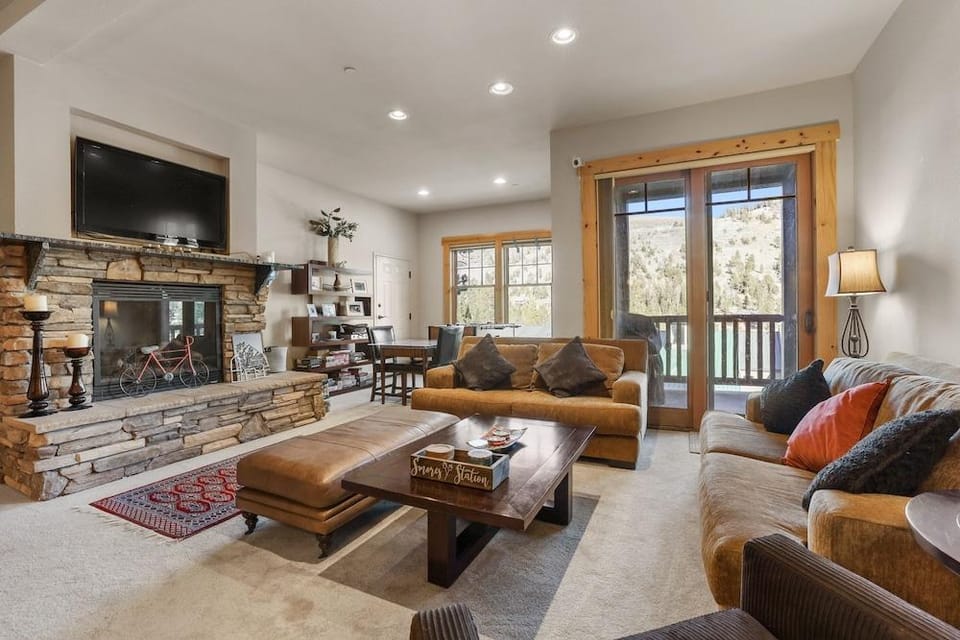 Lavishness at Elevation â Timber Ridge 3 Bedroom 3 Condo by RedAwning Hotel in Kirkwood