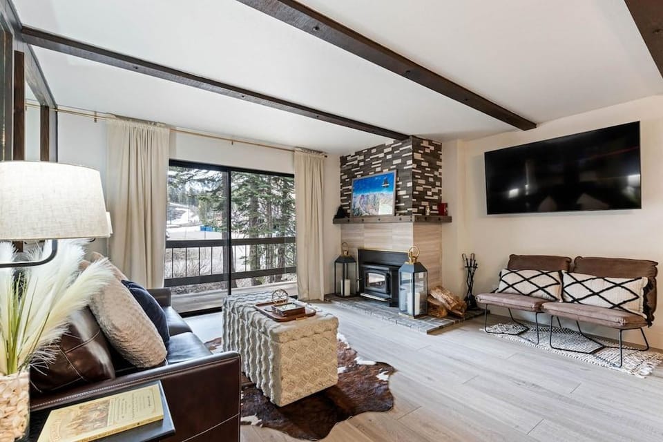 Luxurious 2 Bedroom Base Camp Condo - Steps from Kirkwood Village 2 Condo by RedAwning Hotel in Kirkwood
