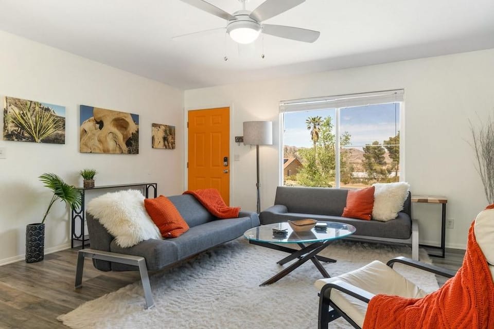 Serenity Sands - Hot Tub, Bbq And Fire Pit! 3 Bedroom Home by RedAwning Hotel in Joshua Tree