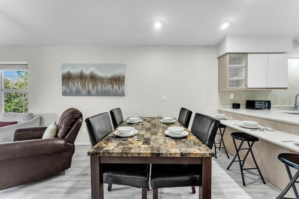 Peaceful 2BR Condo by Golf Course & Pools Hotel in Hollister