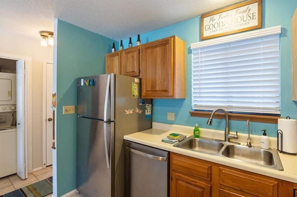 Family Fun at Lake Vibin Lazy Days Osage Beach w/ 2 Pools, Playground, Games & Calm Water Hotel in Osage Beach