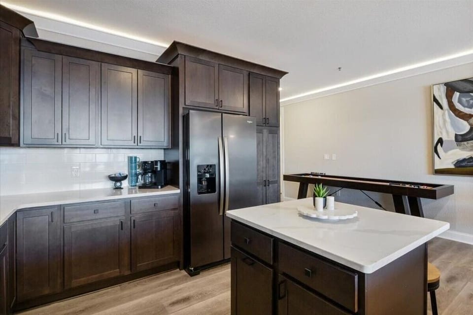 Upscale Lakeside Condo With Extraordinary Amenities at Topsider in Osage Beach 19mm Hotel in Osage Beach