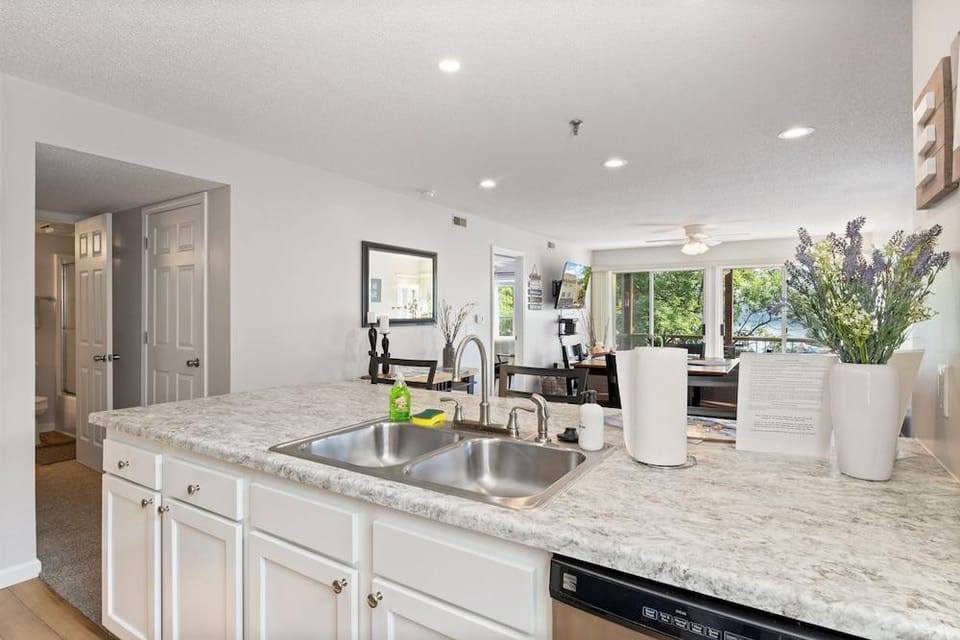 Dream Condo With Perfect Location for All The Fun! Hotel in Lake of the Ozarks