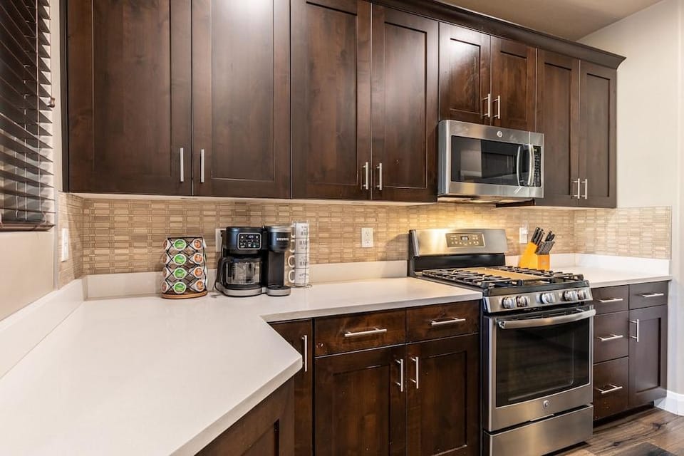 Sand Cove 3 Bedroom Townhouse Hotel in Washington