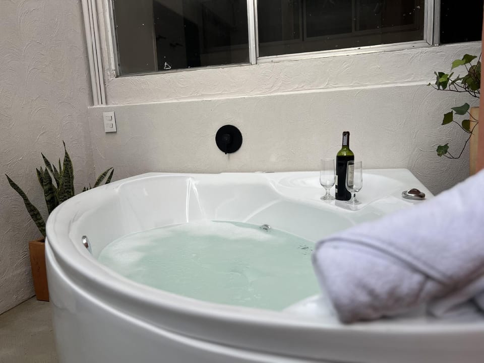 Apartment BBC With Jacuzzi Hotel in Medellin