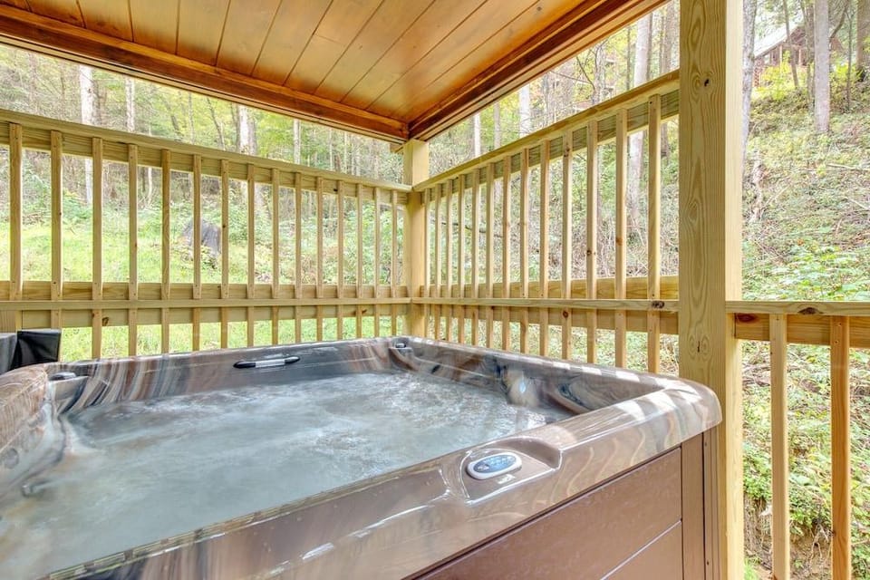 Simply Unforgettable by Jackson Mountain Rentals Hotel in Gatlinburg