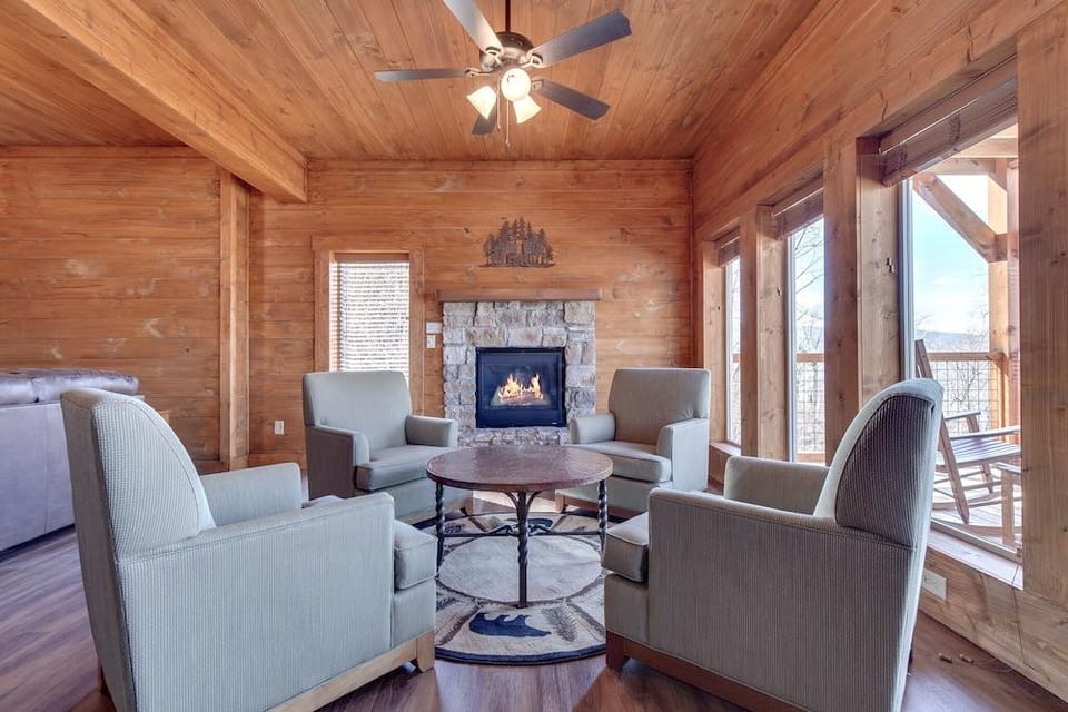 Lasting Impressions by Jackson Mountain Rentals Hotel in Gatlinburg