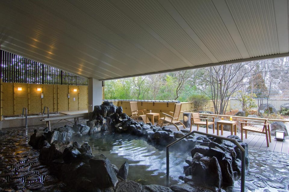 Hot spring bath