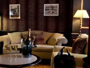 Hotel du Cheval Blanc - Paris Marne La Vallee Hotel in Île-de-France