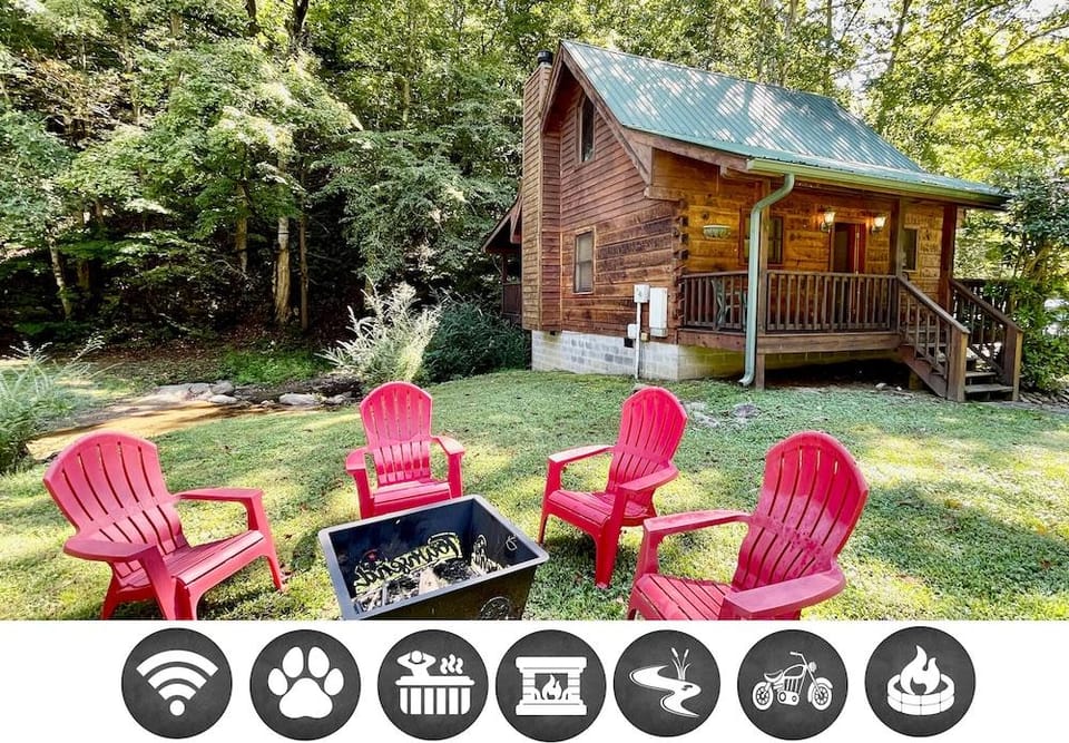 Creekside 2 Bedroom Cabin by RedAwning Hotel in Sevier County