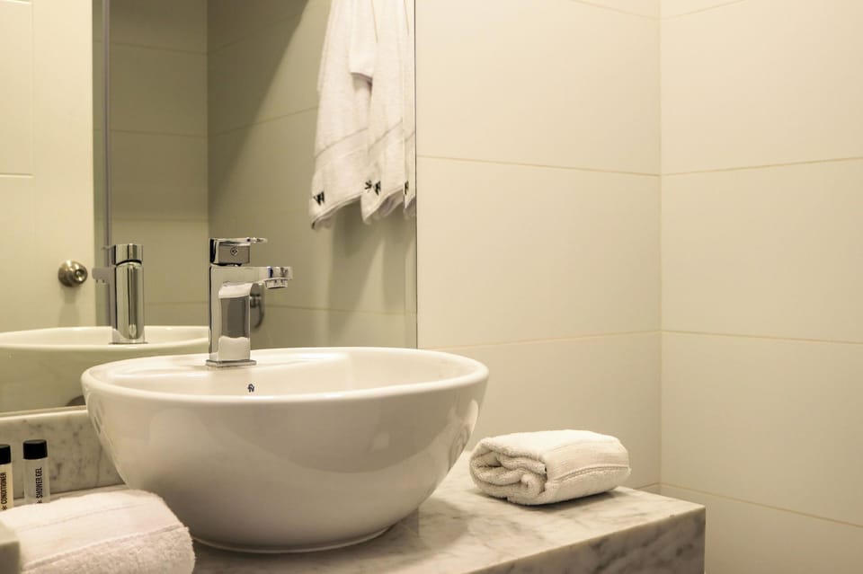 Black By Wynwood House Hotel in San Isidro