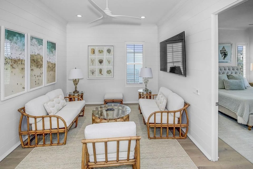 Gulf Views + Private Pool + Close To Seaside 7br/7.5bth 7 Bedroom Home by RedAwning Hotel in Seaside