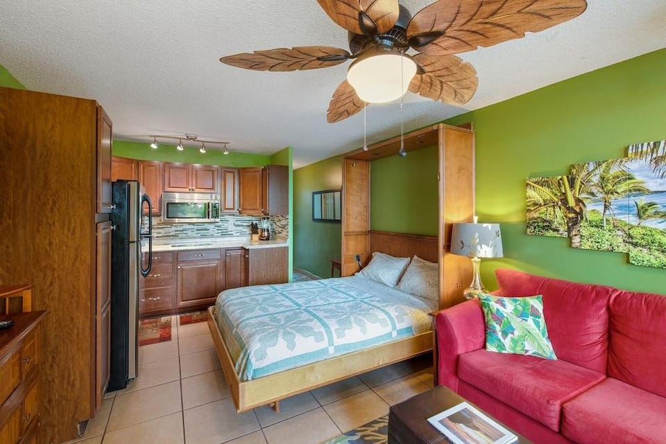 Outstanding Oceanfront Studio - Kona Islander Inn Condos Condo by RedAwning Hotel in Holualoa