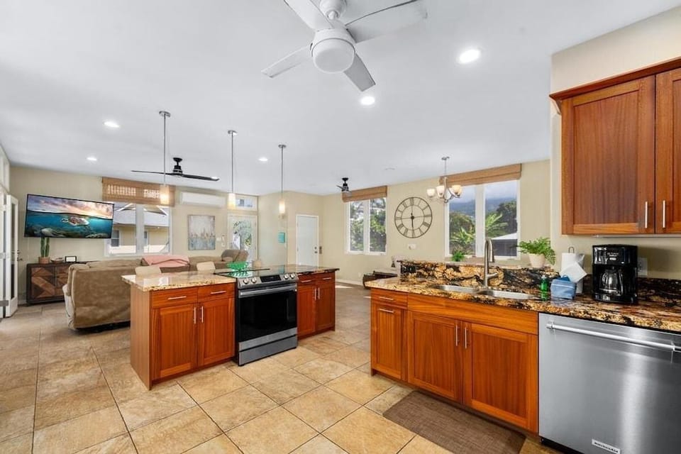 Big Island Aloha Pearl House 4 Bedroom Home Hotel in Holualoa
