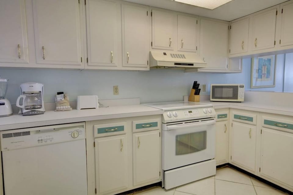 262 El Matador 2 Bedroom Condo by RedAwning Hotel in Okaloosa Island