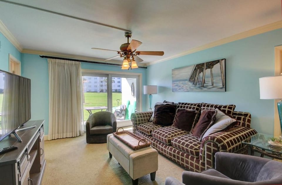 111 El Matador 2 Bedroom Condo by RedAwning Hotel in Okaloosa Island